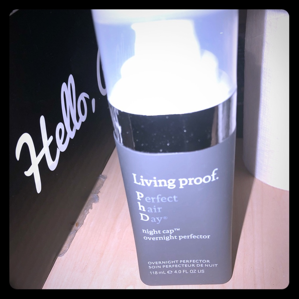 Living proof overnight protector full size new